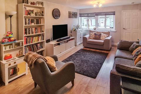 11 Poulcott, Wraysbury, Staines-upon-thames, TW19 5DN