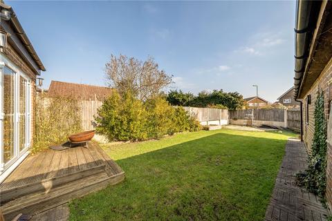 3 bedroom semi-detached house for sale - Boxalls Grove, Aldershot, Hampshire, GU11