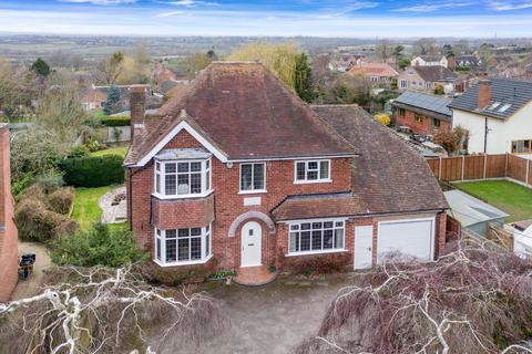 4 bedroom detached house for sale, Evesham Road, Cookhill, Alcester, B49