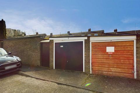 8 Barley Croft, Hemel Hempstead, HP2 4UY