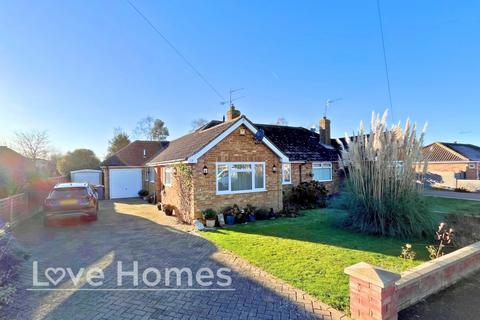 3 bedroom semi-detached bungalow for sale, Holmewood Road, Greenfield