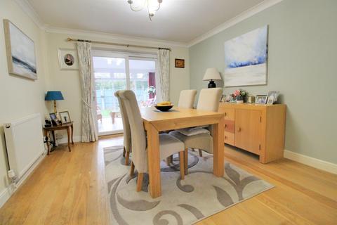 4 bedroom detached house for sale - FABIAN CLOSE, WATERLOOVILLE