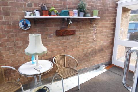 2 bedroom bungalow for sale - Mill Close, Swadlincote, DE11