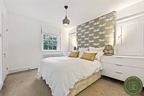 19 Goldsmiths Buildings East Churchfield Road, London, W3 7LP