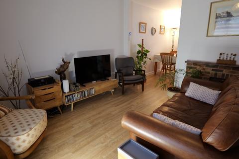 3 bedroom semi-detached house for sale, The Street, Bintree