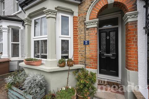 3 bedroom terraced house for sale - Haldan Road, Highams Park, E4