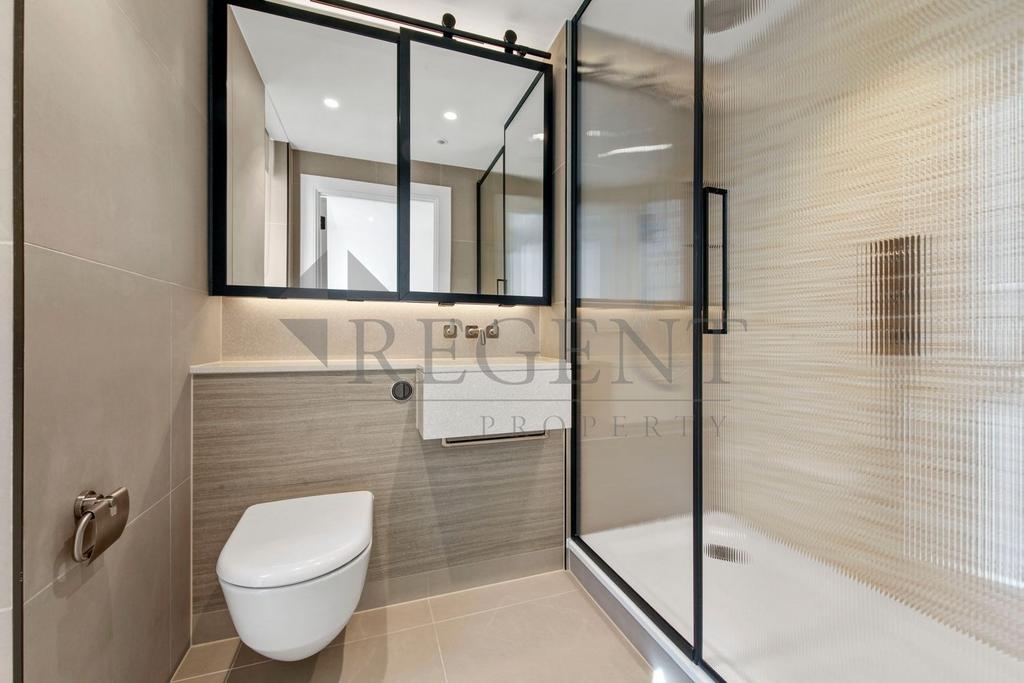 Main ensuite
