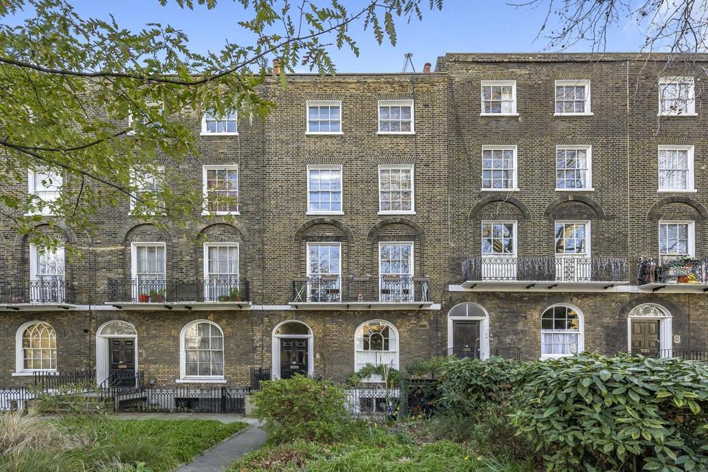 Pentonville Road, Islington 2 bed flat £870,000