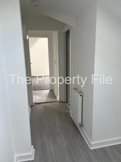 3 bedroom apartment to rent, Norwood Road, Stretford M32