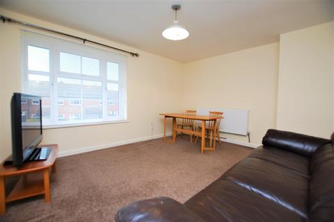 1 bedroom maisonette to rent, Peak Road, Guildford, Surrey, GU2