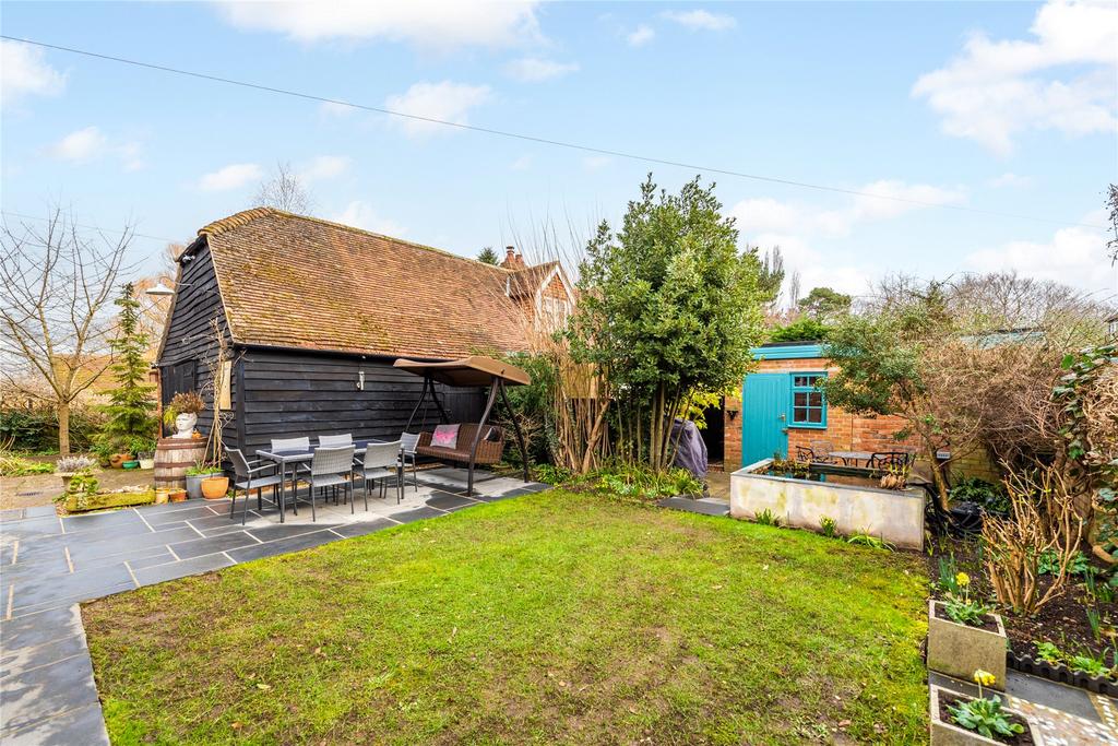 Barn/Garage