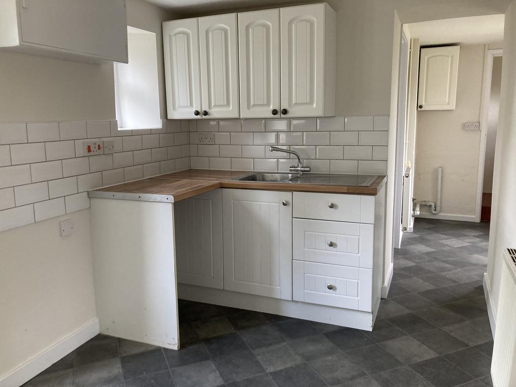 Easton Road, Marlingford NR9 3 bed semidetached house £925 pcm (£213 pw)