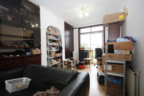 59 Westbury Road, Wembley, HA0 4JY
