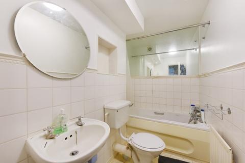 35 Leerdam Drive, London, E14 3JJ