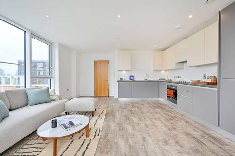 3 bedroom flat for sale, Talisker House, Acton, London, W3