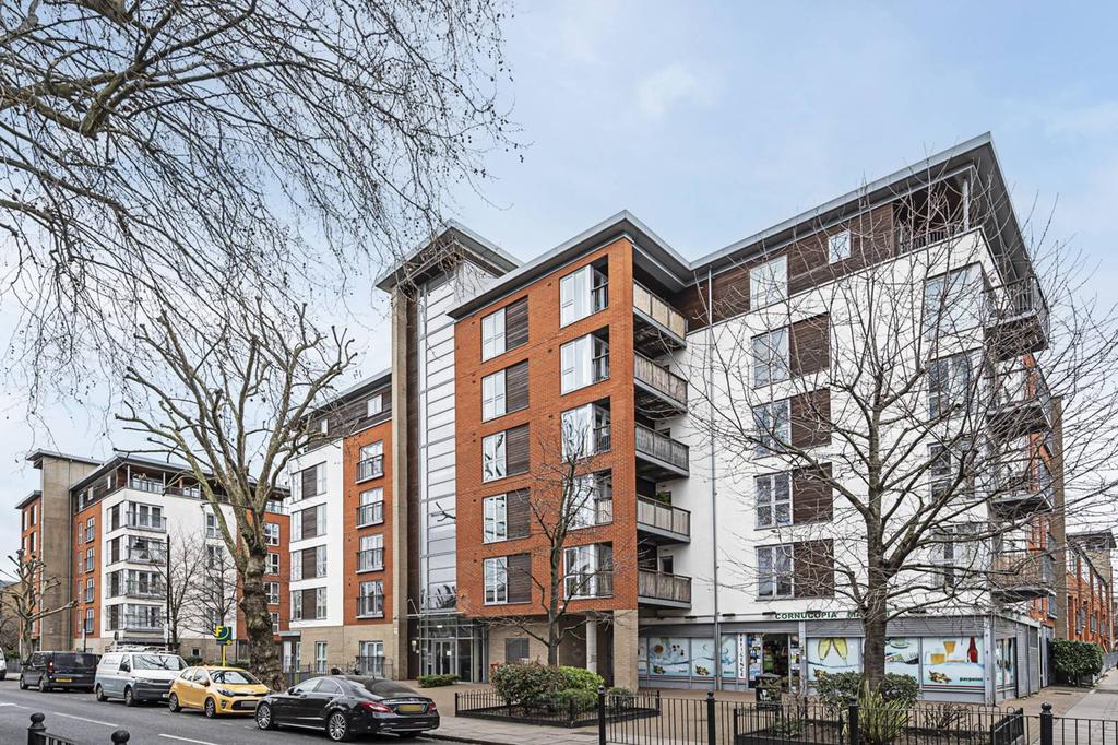 Tredegar Road, Bow, London, E3 1 bed flat £1,800 pcm (£415 pw)