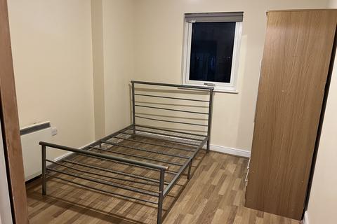 1 bedroom flat to rent, Eastern Avenue, Ilford IG2