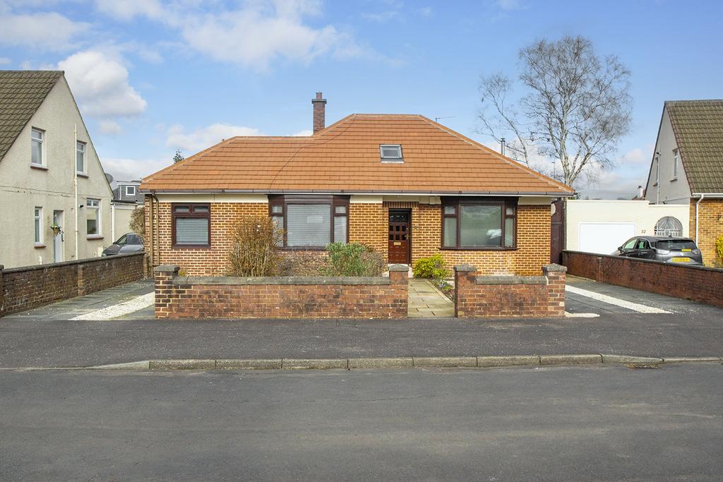 4/5 Bed detached Bungalow