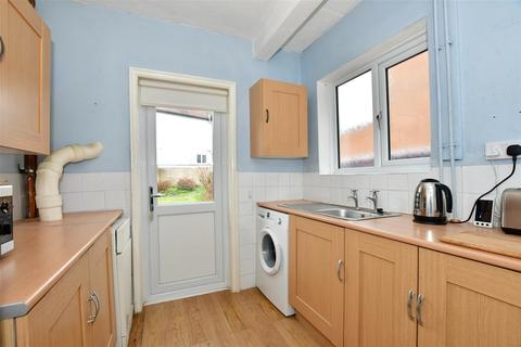 23 The Vale, Woodford Green, IG8 9BX