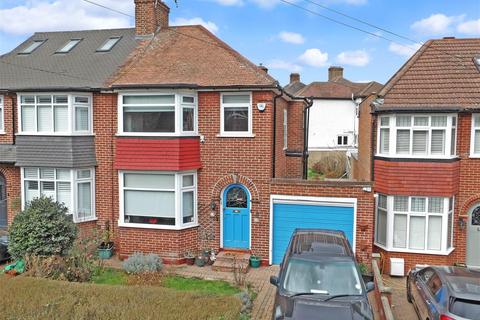 23 The Vale, Woodford Green, IG8 9BX
