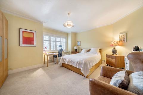 3 Grena Gardens, Richmond, TW9 1XP