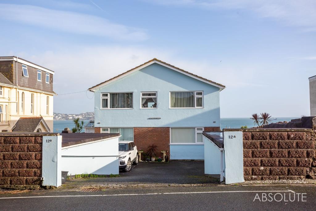 Roundham, Paignton 3 bed apartment £395,000