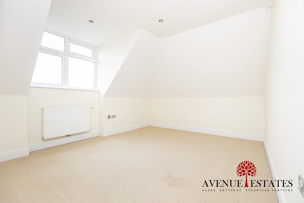 Howard Road, Bournemouth BH8 2 bed apartment £249,950