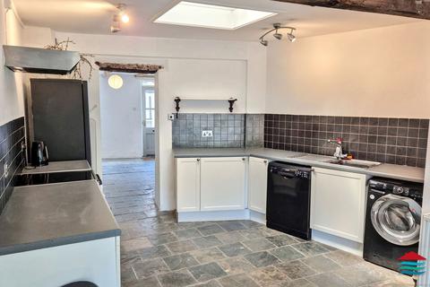 undefined, Stryd Kingshead Street, Pwllheli, LL53