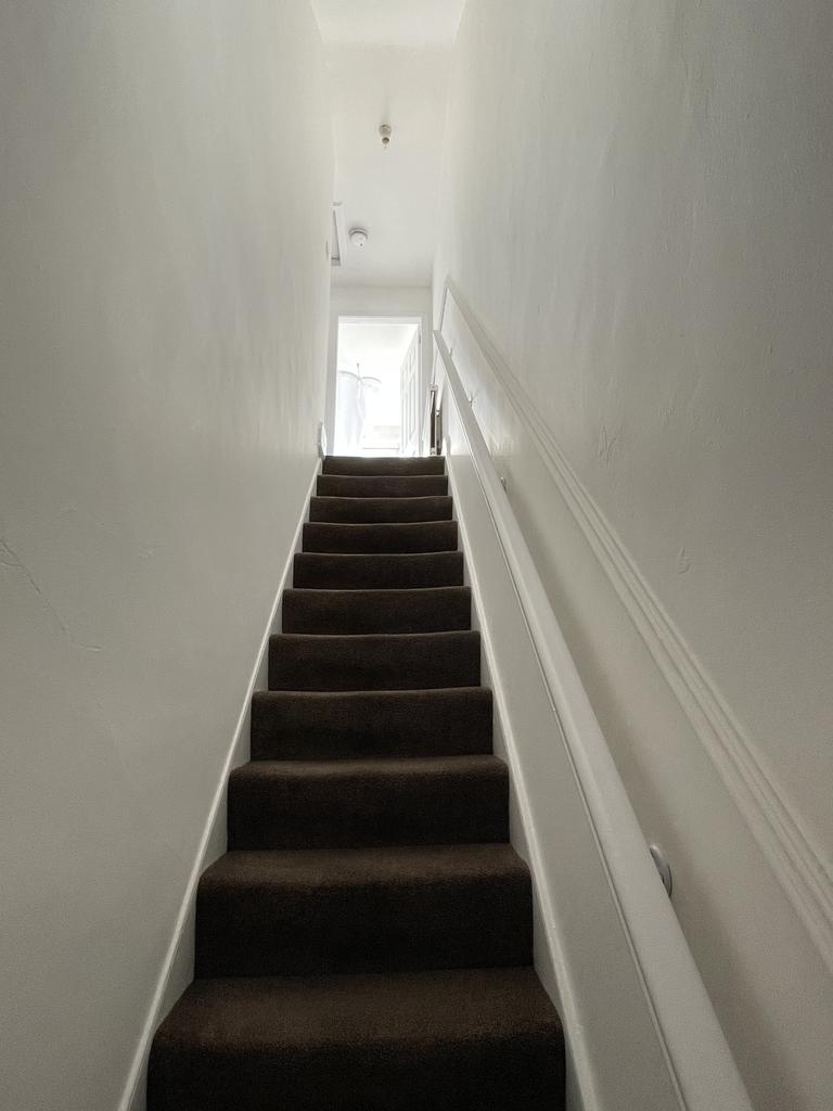 Lockerbie Road, Dumfries DG1 2 bed flat £525 pcm (£121 pw)