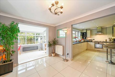 7 Weald Close, Locks Heath, Southampton, SO31 6UZ