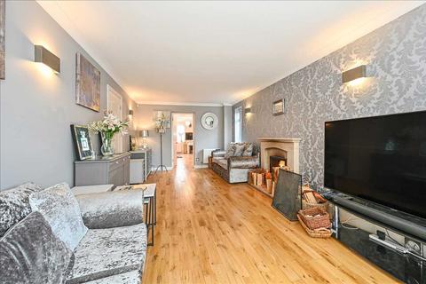 7 Weald Close, Locks Heath, Southampton, SO31 6UZ