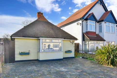 2 bedroom detached bungalow for sale, Shirley Road, Shirley, Croydon, Surrey