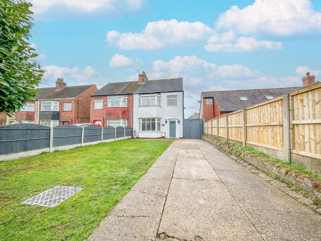 Doncaster Road, Gunness, North Lincolnshire, DN15 3 bed semidetached