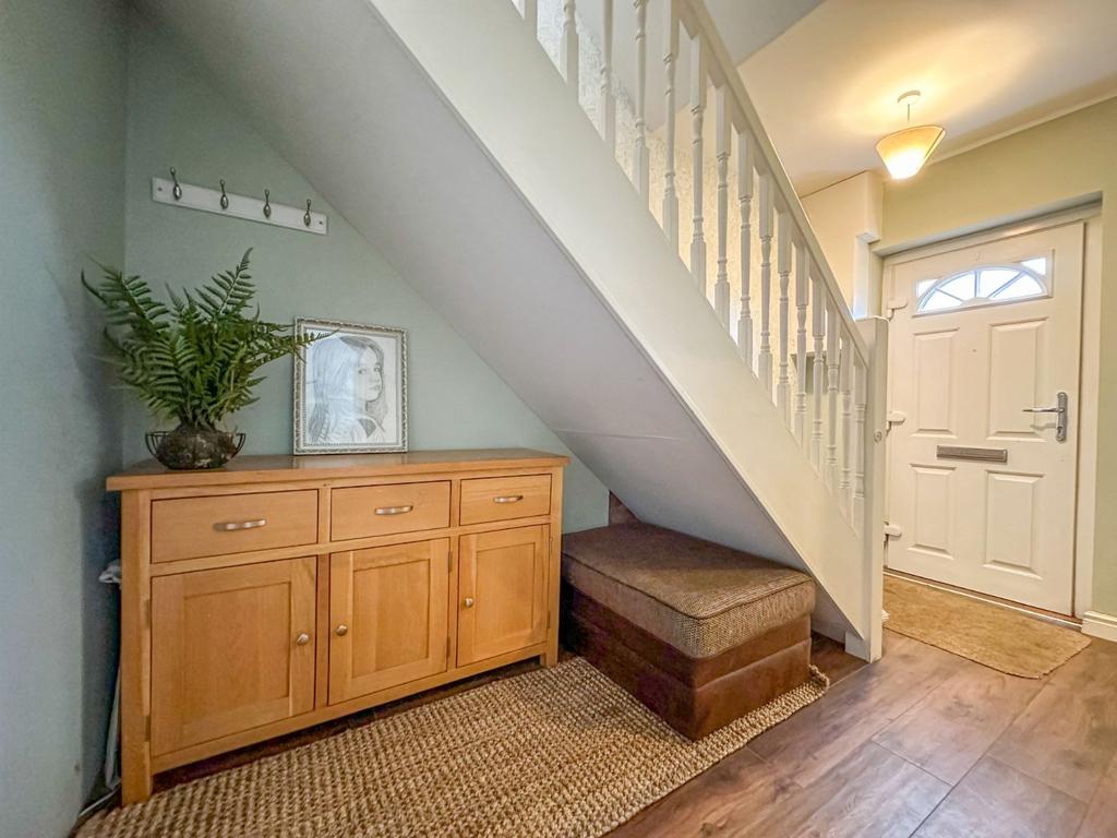 Doncaster Road, Gunness, North Lincolnshire, DN15 3 bed semidetached