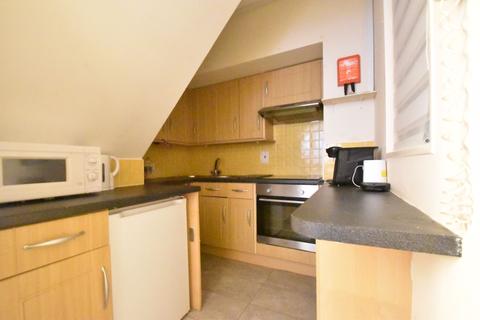 3 bedroom ground floor maisonette for sale - Belmont Road, Luton, Bedfordshire, LU1 1LL