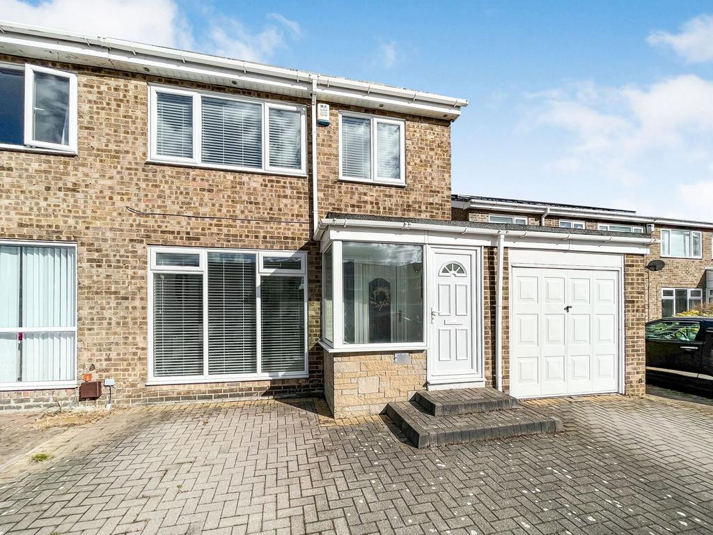 Lawnswood, Houghton Le Spring, Tyne and Wear, DH5 8JA 3 bed semi