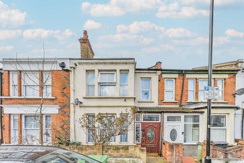 29 Rosebank Road, London, E17 8NH