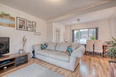 236 Birmingham Road, Redditch, B97 6EL