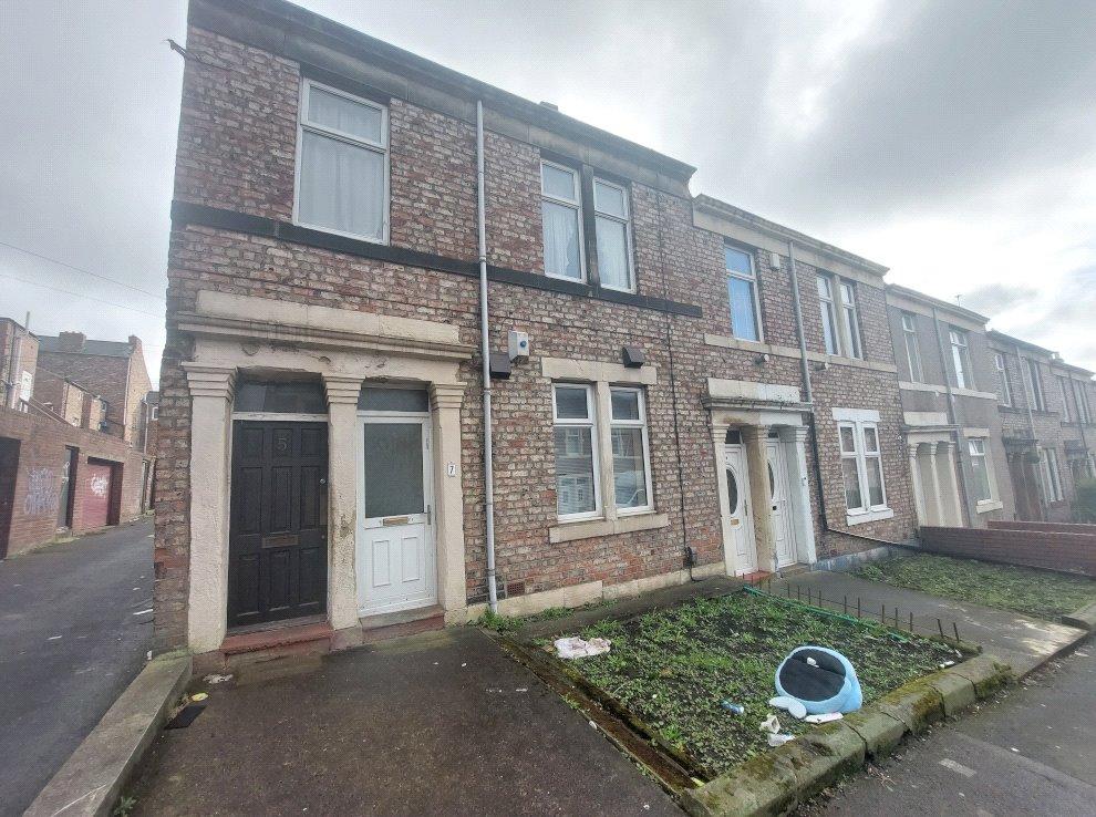 Shipcote Terrace, Gateshead, Tyne And... 2 bed apartment £550 pcm (£