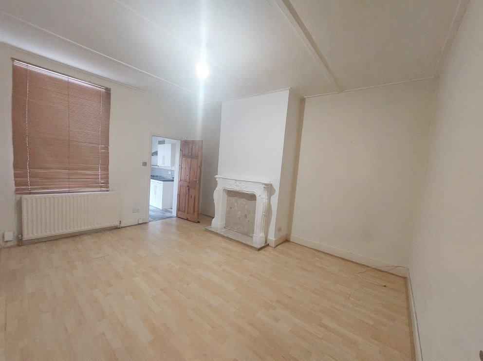 Shipcote Terrace, Gateshead, Tyne And... 2 bed apartment £550 pcm (£