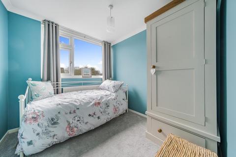14 Chaplin Crescent, Sunbury-on-thames, TW16 7JE