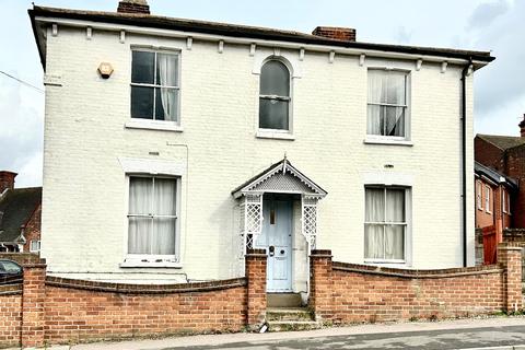 4 bedroom house share to rent, Military Road, Colchester