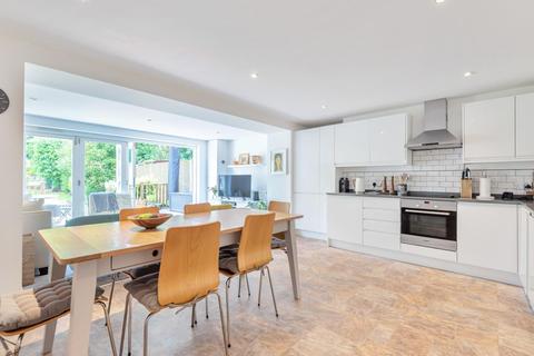Flat 2, 49 Shortlands Road, Bromley, BR2 0JJ