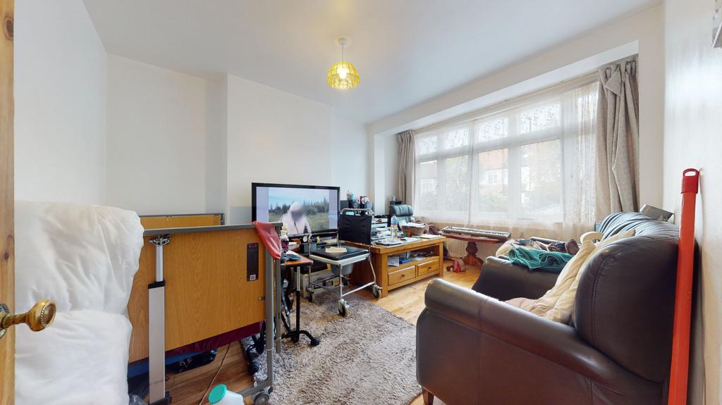Northborough Road, London, SW16 3 bed terraced house for sale £450,000
