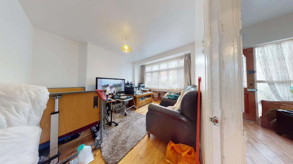 Northborough Road, London, SW16 3 bed terraced house for sale £450,000