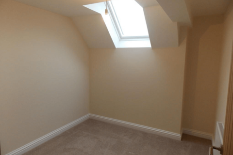 2 bedroom flat to rent, Countess Lilias Road, GL