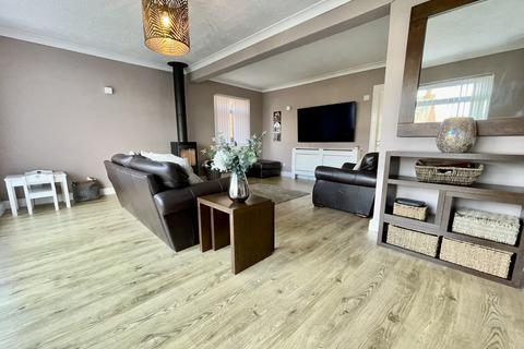 64 Lomond Crescent, Beith, KA15 2EB