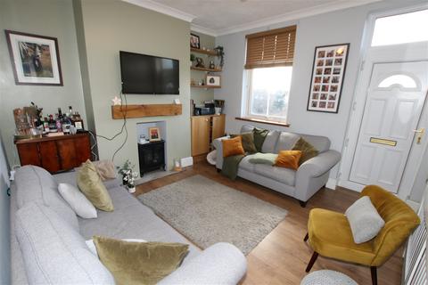6 Fountain Square, Darton, Barnsley, S75 5HY