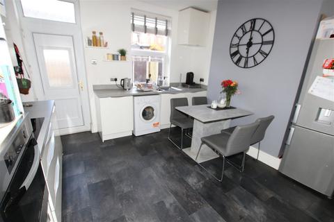 6 Fountain Square, Darton, Barnsley, S75 5HY