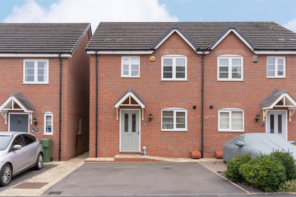 Hollington Road, Alvechurch, B48 7LQ 2 bed semidetached house £299,950